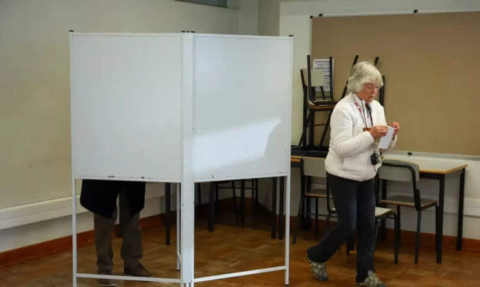 Eleitores portugueses vão às urnas