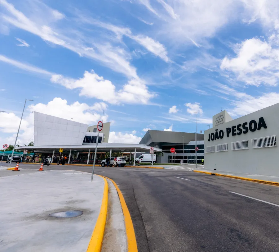 Fachada aeroporto de João Pessoa, administrado pela AENA