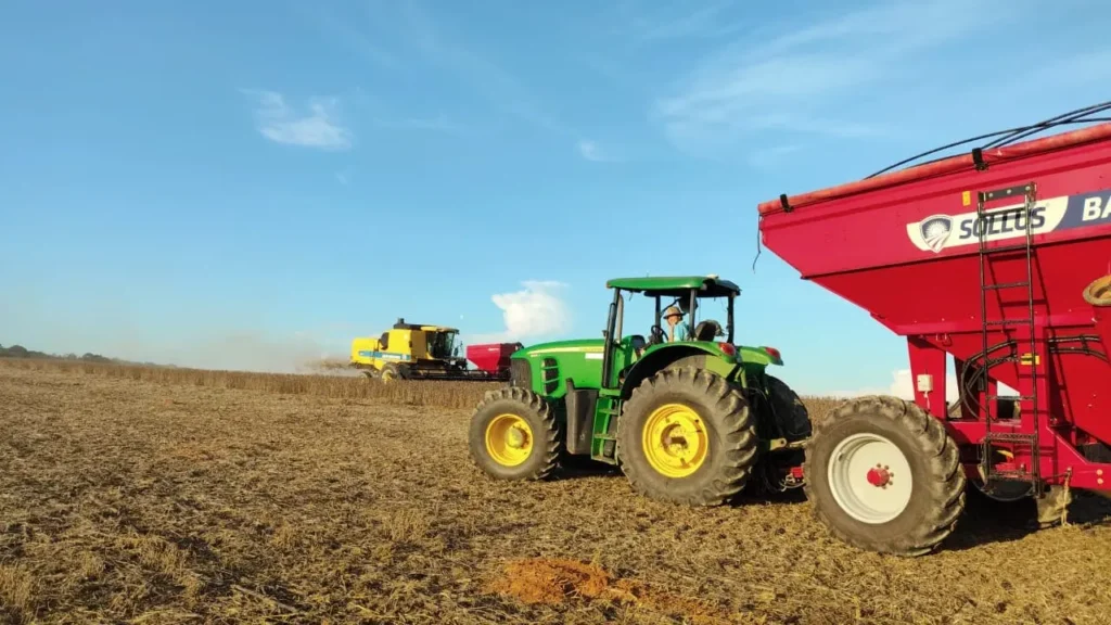 Colheitadeira Agro