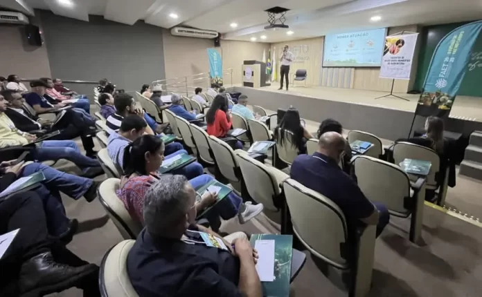 Auditório cheio e participação ativa marcam o Encontro dos Secretários Municipais de Agricultura, reunindo representantes de diversas regiões do Tocantins