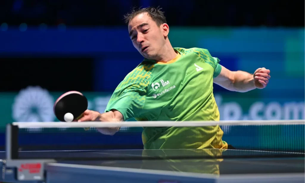 Hugo Calderano cai na semi e fica com Bronze