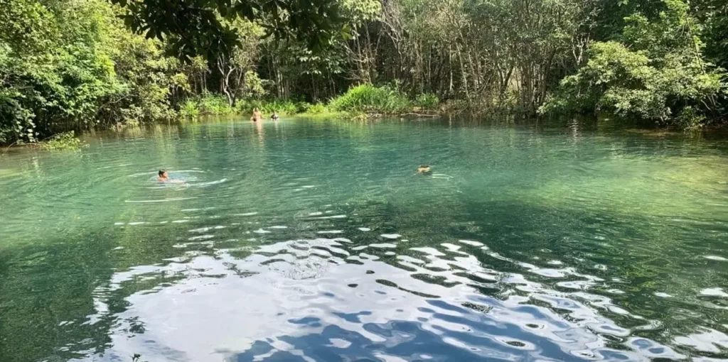 Novo turismo - Lagoa Azul no Luzimangues