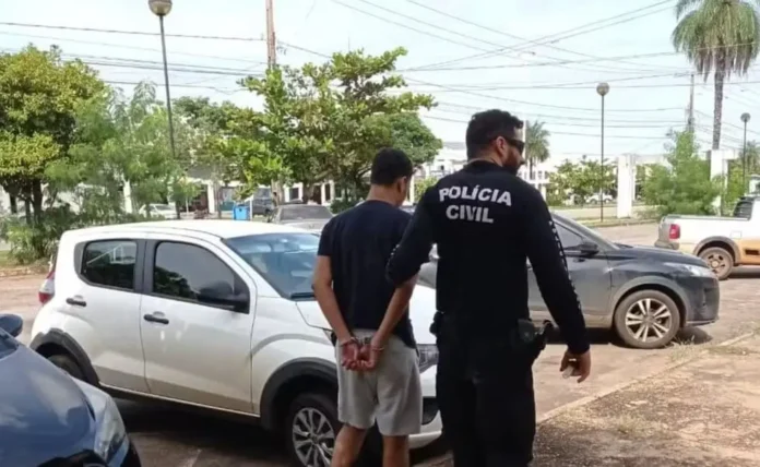 Homem preso de posse de material de pornografia infantil