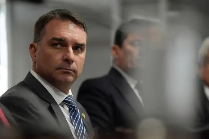 Flavio Bolsonaro - Declarações sobre Decisão do STF