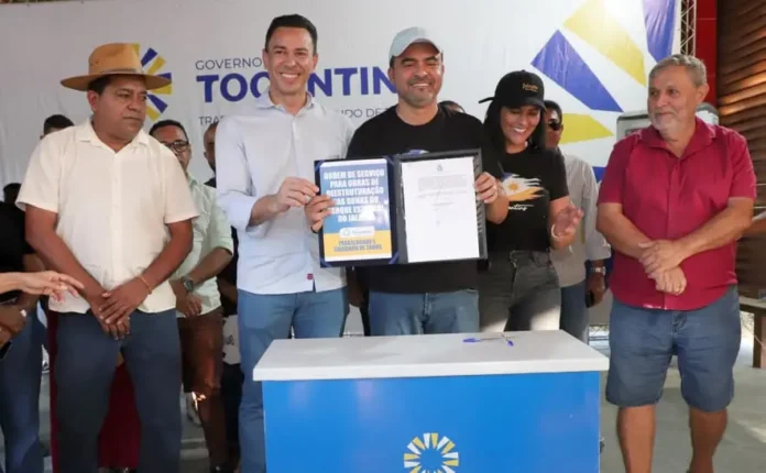 Governador Wanderlei Barbosa ao lado do presidente do Naturatins Cledson Lima, autoriza investimento na infraestrutura turística das Dunas do Jalapão