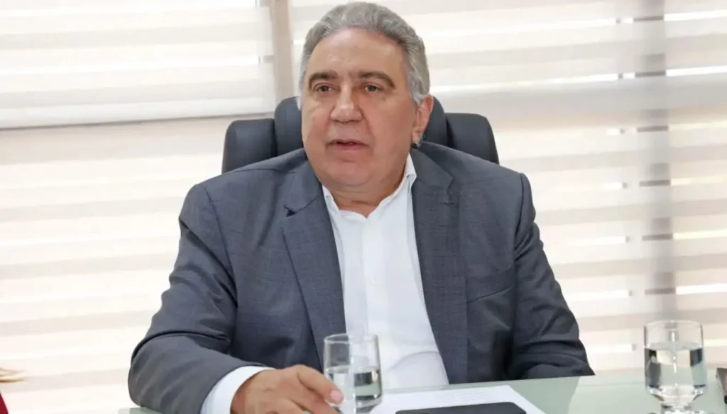Aliados discutem futuro da candidatura de Laurez Moreira