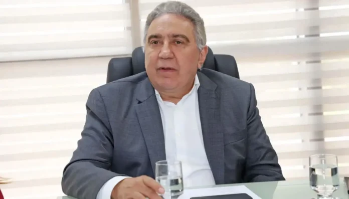 Aliados discutem futuro da candidatura de Laurez Moreira