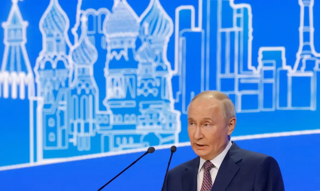 Putin decreta cessar fogo na guerra com a Ucrania entre dias 8 e 9 de maio.