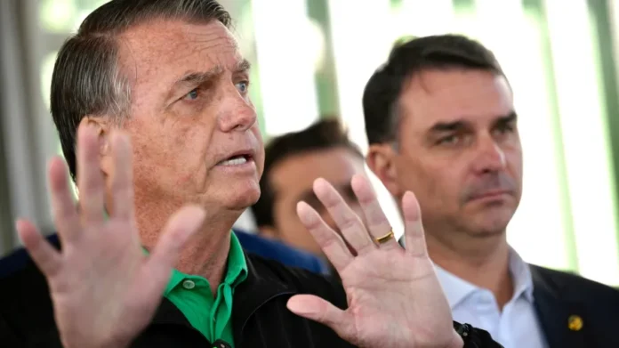 Flavio e Jair Bolsonaro